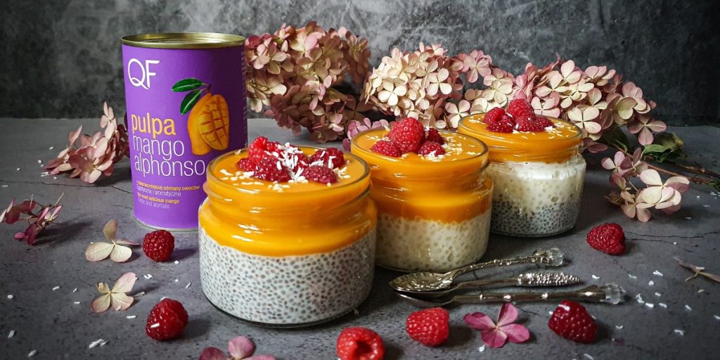 Kokosowy pudding chia z pulpą mango Quality Food Anita Daraż-Baraniak