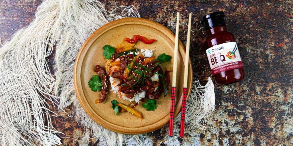 Stir-fry z grillowaną wieprzowiną w sosie gochujang bulgogi O’food