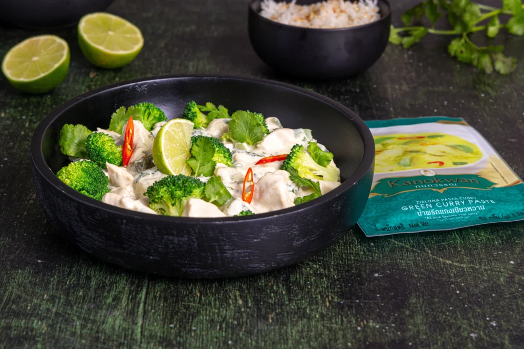 Intensywne zielone curry decare